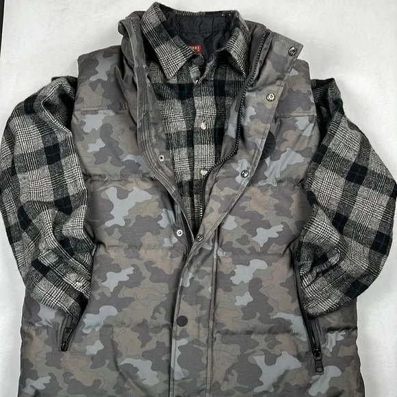UGG Jackets Coats Ugg Nathaniel Down Vest With Hood Camo